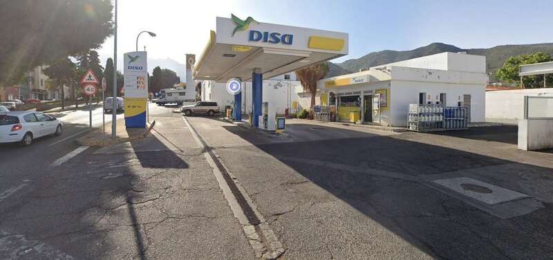 Los agentes de la Guardia Civil identificaron al presunto autor, un joven de 24 años con antecedentes/TA.